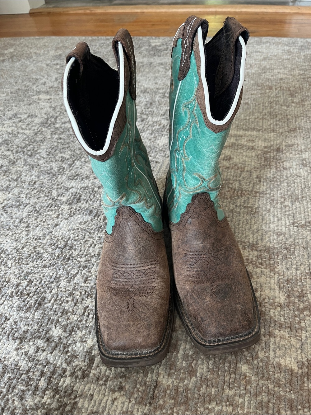 Justin Boots Brown & Turquoise Western Cowgirl Boots - Picture 3 of 10